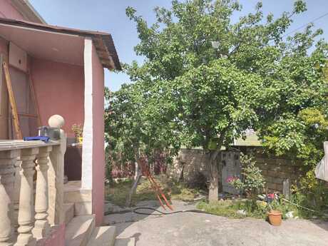 4 otaqlı həyət evi/bağ evi - Ceyranbatan q. - 120 m²
