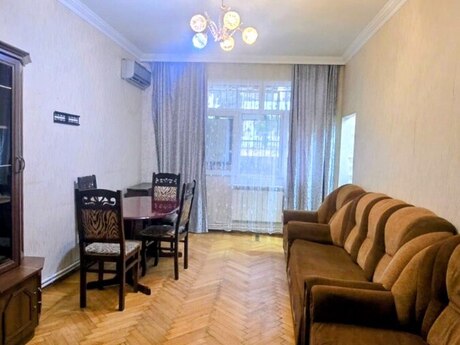 2 otaqlı köhnə tikili - Memar Əcəmi m. - 60 m²