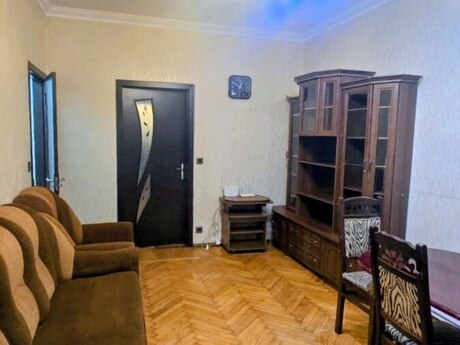 2 otaqlı köhnə tikili - Memar Əcəmi m. - 60 m²