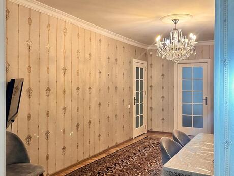 3 otaqlı köhnə tikili - Elmlər Akademiyası m. - 80 m²
