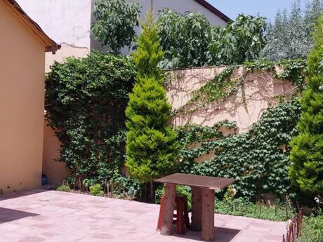4 otaqlı həyət evi/bağ evi - Şüvəlan q. - 150 m²