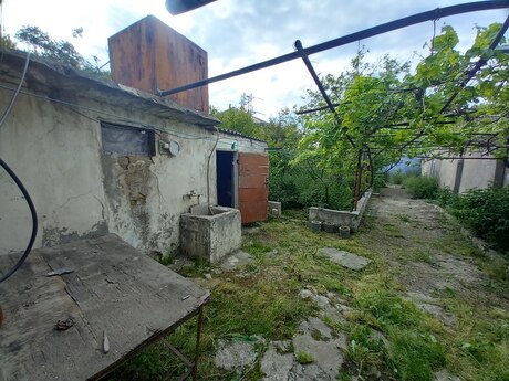 3 otaqlı həyət evi/bağ evi - Həzi Aslanov q. - 120 m²