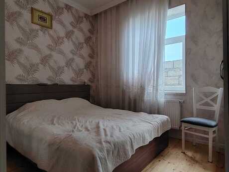 4 otaqlı həyət evi/bağ evi - Binə q. - 90 m²