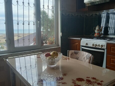 4 otaqlı həyət evi/bağ evi - Badamdar q. - 140 m²