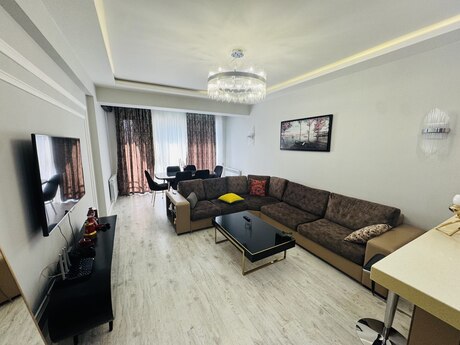 2 otaqlı yeni tikili - Şah İsmayıl Xətai m. - 78 m²