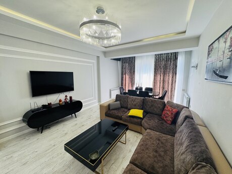 2 otaqlı yeni tikili - Şah İsmayıl Xətai m. - 78 m²