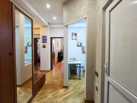 2 otaqlı yeni tikili - 8-ci mikrorayon q. - 80 m²