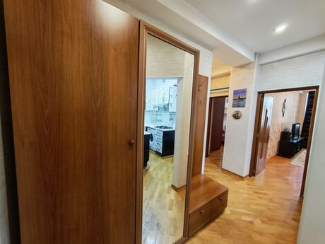 2 otaqlı yeni tikili - 8-ci mikrorayon q. - 80 m²