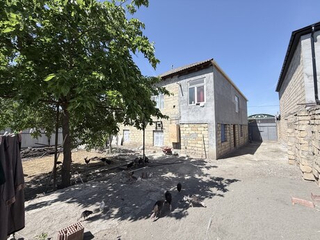 4 otaqlı həyət evi/bağ evi - Yevlax - 168 m²