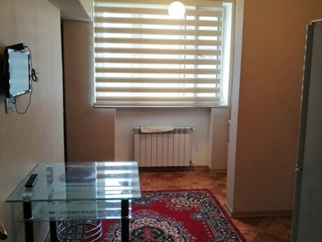 3 otaqlı köhnə tikili - Nəsimi r. - 60 m²