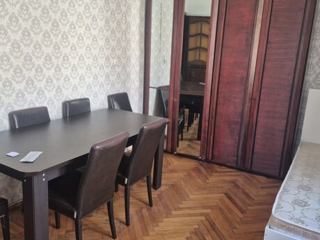 3 otaqlı köhnə tikili - Nəsimi r. - 95 m²
