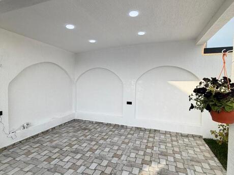 4 otaqlı həyət evi/bağ evi - Şüvəlan q. - 120 m²