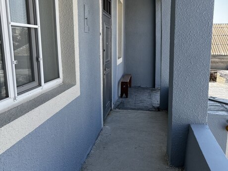 3 otaqlı həyət evi/bağ evi - Yeni Günəşli q. - 70 m²