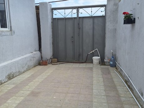 2 otaqlı həyət evi/bağ evi - Hövsan q. - 60 m²