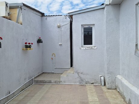 2 otaqlı həyət evi/bağ evi - Hövsan q. - 60 m²