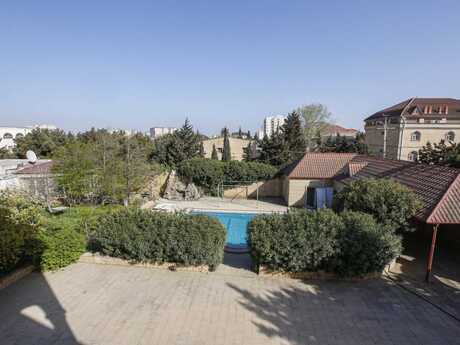 8 otaqlı həyət evi/bağ evi - Badamdar q. - 430 m²