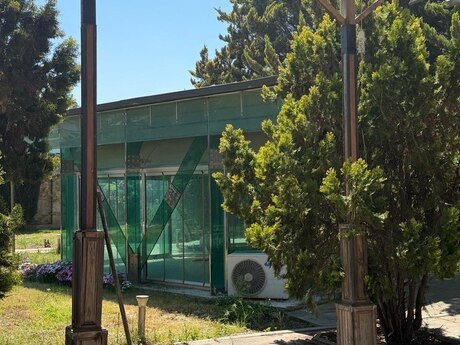 10 otaqlı həyət evi/bağ evi - Mərdəkan q. - 520 m²