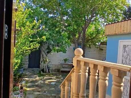 3 otaqlı həyət evi/bağ evi - Lökbatan q. - 80 m²
