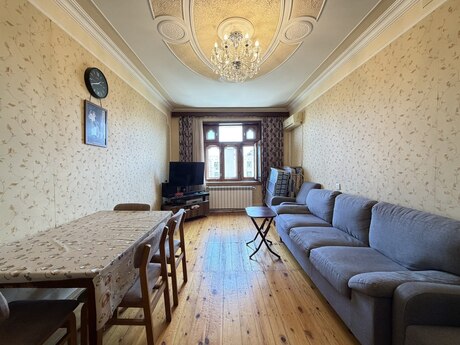 2 otaqlı köhnə tikili - Bakıxanov q. - 60 m²