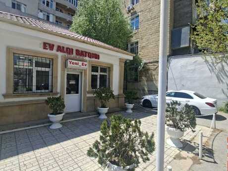1 otaqlı köhnə tikili - İnşaatçılar m. - 40 m²