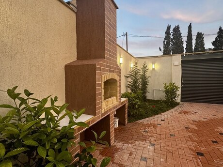 4 otaqlı həyət evi/bağ evi - Şüvəlan q. - 150 m²