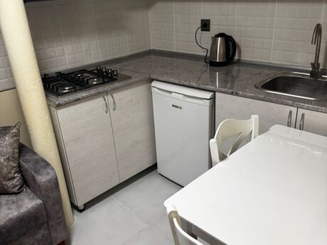 2 otaqlı köhnə tikili - Sahil m. - 30 m²