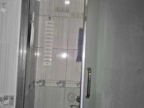 2 otaqlı köhnə tikili - Azadlıq Prospekti m. - 65 m²