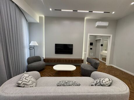 2 otaqlı yeni tikili - Ağ şəhər q. - 80 m²