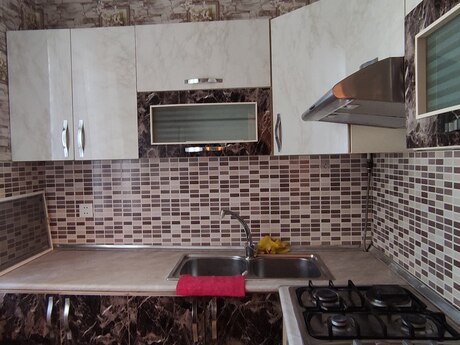 2 otaqlı köhnə tikili - Memar Əcəmi m. - 52 m²