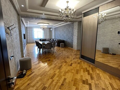 Объявление №6117141 - Баку, м. Элмляр Академиясы, 3-комн., 165 м², 15/16 этаж
