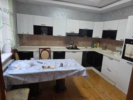4 otaqlı həyət evi/bağ evi - Mehdiabad q. - 157 m²