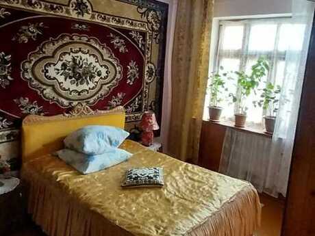 3 otaqlı köhnə tikili - Mərdəkan q. - 80 m²
