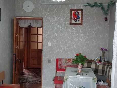 3 otaqlı köhnə tikili - Mərdəkan q. - 80 m²