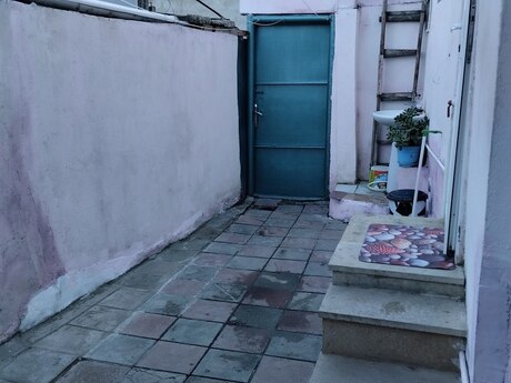 3 otaqlı həyət evi/bağ evi - 20-ci sahə q. - 60 m²