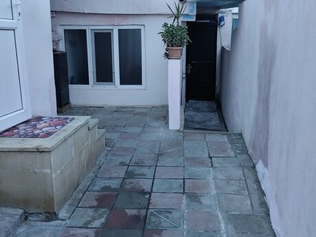 3 otaqlı həyət evi/bağ evi - 20-ci sahə q. - 60 m²