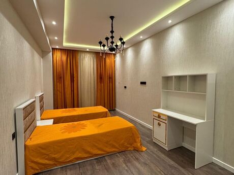 3 otaqlı yeni tikili - Nəsimi r. - 155 m²