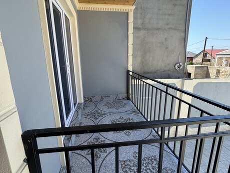 5 otaqlı həyət evi/bağ evi - Binə q. - 140 m²