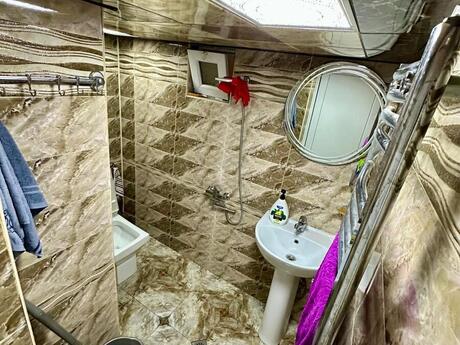 6 otaqlı həyət evi/bağ evi - Xırdalan - 130.1 m²