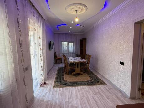 2 otaqlı həyət evi/bağ evi - Azadlıq Prospekti m. - 70 m²