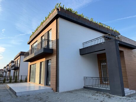 5 otaqlı həyət evi/bağ evi - Sea Breeze q. - 510 m²