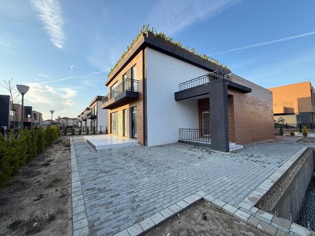 5 otaqlı həyət evi/bağ evi - Sea Breeze q. - 510 m²