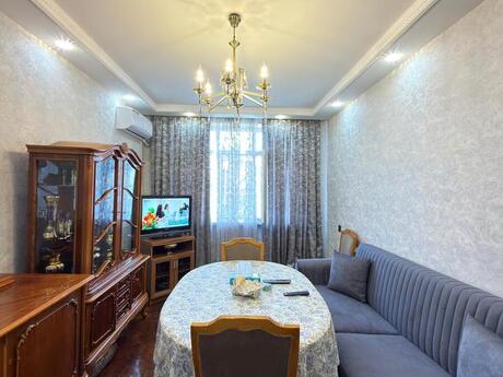 2 otaqlı köhnə tikili - Bakıxanov q. - 65 m²