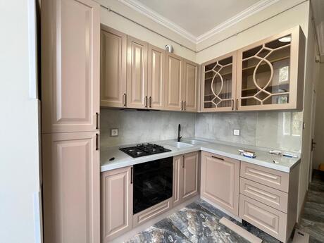 4 otaqlı köhnə tikili - İçəri Şəhər m. - 100 m²