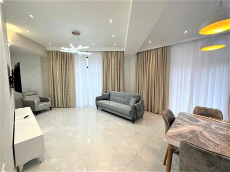 3 otaqlı yeni tikili - Ağ şəhər q. - 130 m²