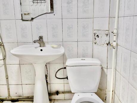 1 otaqlı köhnə tikili - Neftçilər m. - 35 m²