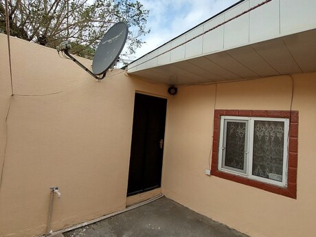 2 otaqlı həyət evi/bağ evi - Əmircan q. - 50 m²