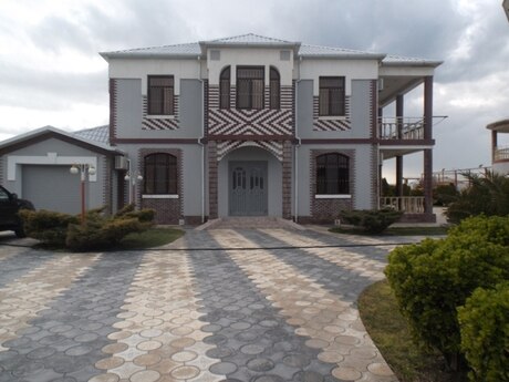 6 otaqlı həyət evi/bağ evi - Mərdəkan q. - 500 m²