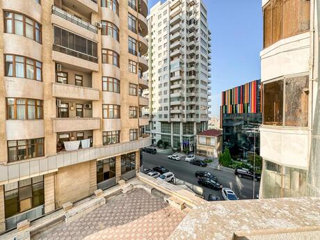 4 otaqlı yeni tikili - Nizami m. - 181 m²