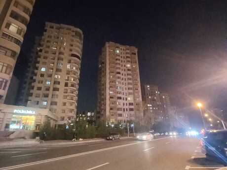 4 otaqlı yeni tikili - Nizami m. - 181 m²