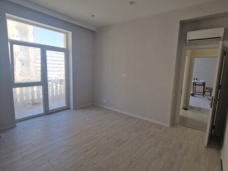 5 otaqlı yeni tikili - Ağ şəhər q. - 150 m²